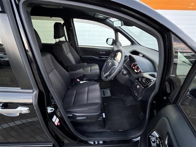 ヴォクシー ZS 煌 フルセグ メモリーナビ DVD再生 ミュージックプレイヤー接続可 後席モニター バックカメラ 衝突被害軽減システム ETC 両側電動スライド LEDヘッドランプ 乗車定員7人 3列シート フルエアロ(21枚目)