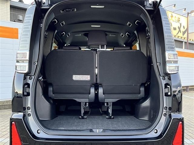 ヴォクシー ZS 煌 フルセグ メモリーナビ DVD再生 ミュージックプレイヤー接続可 後席モニター バックカメラ 衝突被害軽減システム ETC 両側電動スライド LEDヘッドランプ 乗車定員7人 3列シート フルエアロ(24枚目)