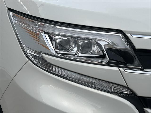 ノア ハイブリッドG フルセグ メモリーナビ DVD再生 ミュージックプレイヤー接続可 バックカメラ 衝突被害軽減システム ETC 両側電動スライド LEDヘッドランプ 乗車定員7人 3列シート 記録簿(4枚目)