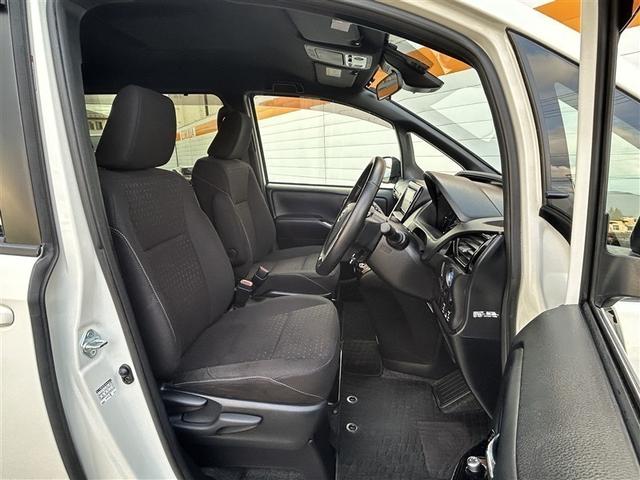 ノア ハイブリッドG フルセグ メモリーナビ DVD再生 ミュージックプレイヤー接続可 バックカメラ 衝突被害軽減システム ETC 両側電動スライド LEDヘッドランプ 乗車定員7人 3列シート 記録簿(22枚目)