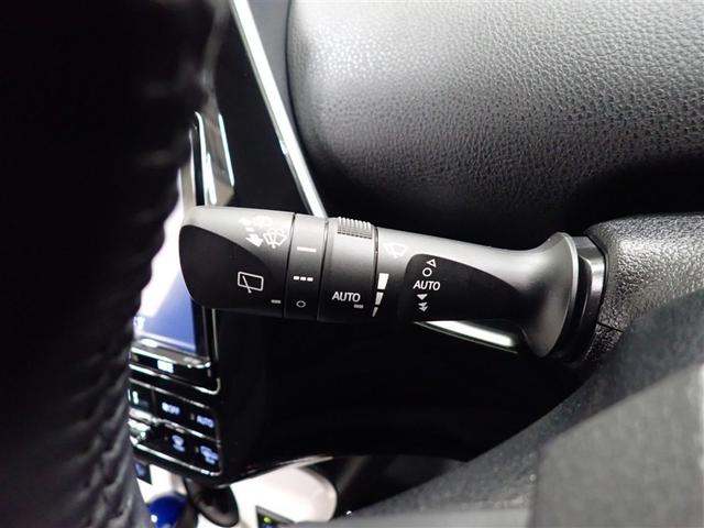 プリウス A フルセグ メモリーナビ DVD再生 ミュージックプレイヤー接続可 バックカメラ 衝突被害軽減システム ETC LEDヘッドランプ 記録簿(12枚目)