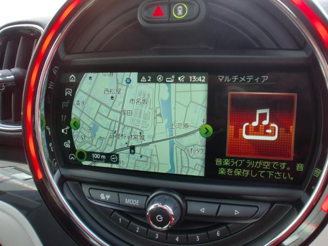 ＭＩＮＩ クーパーＳ　Ｅ　クロスオーバー　オール４　プラグインハイブリッド　４ＷＤ　シートヒーター　パワーバックドア　サンルーフ　ナビ　バックカメラ　前後ドラレコ　ＥＴＣ　充電コードあり（9枚目）