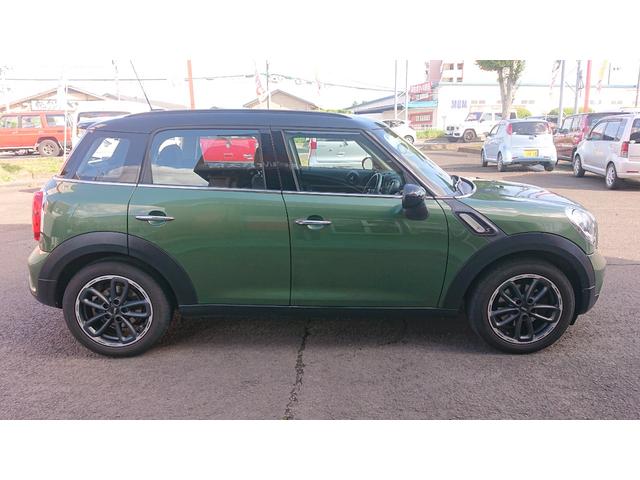 ＭＩＮＩ クーパーＳＤ　クロスオーバー　社外ナビテレビ　禁煙車　ディーセルターボ（4枚目）