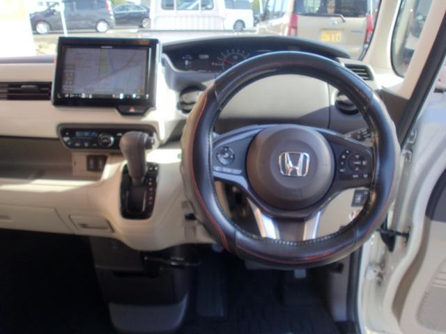 Ｎ－ＢＯＸ Ｇ・Ｌホンダセンシング　ワンオーナー　４ＷＤ　禁煙車　衝突軽減ブレーキ　路外逸脱抑制機能　シートカバー　ナビ　ＴＶ　バックカメラ　ＥＴＣ　ドラレコ　両側スライド　片側電動スライドドア　シートヒーター（19枚目）