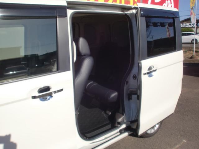 Ｎ－ＢＯＸ Ｇ・Ｌホンダセンシング　ワンオーナー　４ＷＤ　禁煙車　衝突軽減ブレーキ　路外逸脱抑制機能　シートカバー　ナビ　ＴＶ　バックカメラ　ＥＴＣ　ドラレコ　両側スライド　片側電動スライドドア　シートヒーター（25枚目）