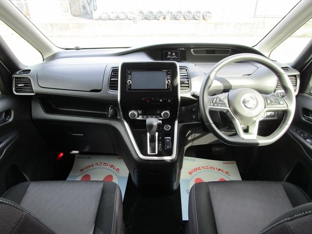 セレナ ハイウェイスター　Ｓ　ハイブリット　４ＷＤ　フルセグナビ　アラウンドビューモニター　パーキングアシスト　ドライブレコーダー　両側パワースライドドア　デジタルルームミラー　Ｂｌｕｅｔｏｏｔｈ　ＤＶＤ　シートヒーター　オートライト　８人乗り（6枚目）