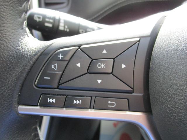 セレナ ハイウェイスター　Ｓ　ハイブリット　４ＷＤ　フルセグナビ　アラウンドビューモニター　パーキングアシスト　ドライブレコーダー　両側パワースライドドア　デジタルルームミラー　Ｂｌｕｅｔｏｏｔｈ　ＤＶＤ　シートヒーター　オートライト　８人乗り（22枚目）