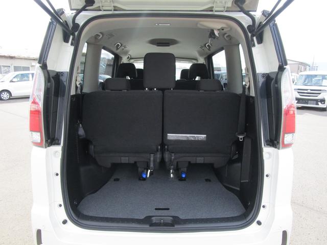 セレナ ハイウェイスター　Ｓ　ハイブリット　４ＷＤ　フルセグナビ　アラウンドビューモニター　パーキングアシスト　ドライブレコーダー　両側パワースライドドア　デジタルルームミラー　Ｂｌｕｅｔｏｏｔｈ　ＤＶＤ　シートヒーター　オートライト　８人乗り（27枚目）