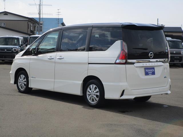 セレナ ハイウェイスター　Ｓ　ハイブリット　４ＷＤ　フルセグナビ　アラウンドビューモニター　パーキングアシスト　ドライブレコーダー　両側パワースライドドア　デジタルルームミラー　Ｂｌｕｅｔｏｏｔｈ　ＤＶＤ　シートヒーター　オートライト　８人乗り（31枚目）