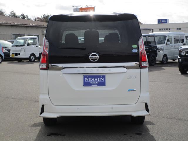 セレナ ハイウェイスター　Ｓ　ハイブリット　４ＷＤ　フルセグナビ　アラウンドビューモニター　パーキングアシスト　ドライブレコーダー　両側パワースライドドア　デジタルルームミラー　Ｂｌｕｅｔｏｏｔｈ　ＤＶＤ　シートヒーター　オートライト　８人乗り（32枚目）