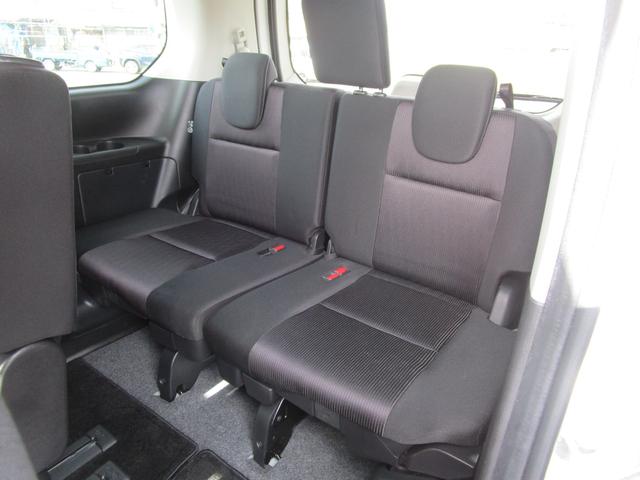 セレナ ハイウェイスター　Ｓ　ハイブリット　４ＷＤ　フルセグナビ　アラウンドビューモニター　パーキングアシスト　ドライブレコーダー　両側パワースライドドア　デジタルルームミラー　Ｂｌｕｅｔｏｏｔｈ　ＤＶＤ　シートヒーター　オートライト　８人乗り（40枚目）