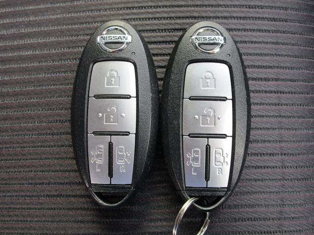 セレナ ハイウェイスター　Ｓ　ハイブリット　４ＷＤ　フルセグナビ　アラウンドビューモニター　パーキングアシスト　ドライブレコーダー　両側パワースライドドア　デジタルルームミラー　Ｂｌｕｅｔｏｏｔｈ　ＤＶＤ　シートヒーター　オートライト　８人乗り（49枚目）