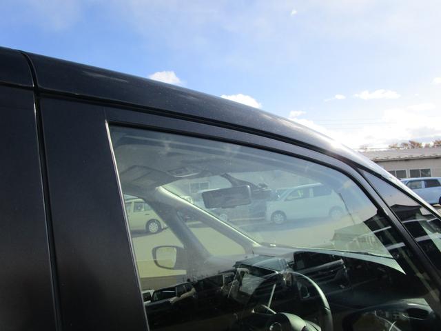 セレナ ハイウェイスター　Ｓ　ハイブリット　４ＷＤ　フルセグナビ　アラウンドビューモニター　パーキングアシスト　ドライブレコーダー　両側パワースライドドア　デジタルルームミラー　Ｂｌｕｅｔｏｏｔｈ　ＤＶＤ　シートヒーター　オートライト　８人乗り（53枚目）