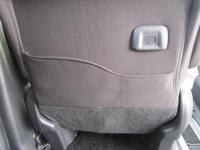 セレナ ハイウェイスター　Ｓ　ハイブリット　４ＷＤ　フルセグナビ　アラウンドビューモニター　パーキングアシスト　ドライブレコーダー　両側パワースライドドア　デジタルルームミラー　Ｂｌｕｅｔｏｏｔｈ　ＤＶＤ　シートヒーター　オートライト　８人乗り（66枚目）