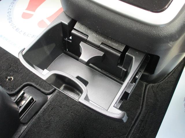 セレナ ハイウェイスター　Ｓ　ハイブリット　４ＷＤ　フルセグナビ　アラウンドビューモニター　パーキングアシスト　ドライブレコーダー　両側パワースライドドア　デジタルルームミラー　Ｂｌｕｅｔｏｏｔｈ　ＤＶＤ　シートヒーター　オートライト　８人乗り（69枚目）