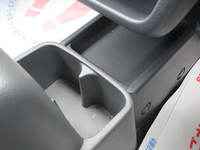 キャリイトラック ＫＣエアコン・パワステ　４ＷＤ　マニュアル車　横滑り防止機能　ＦＭ／ＡＭラジオ　衝突被害軽減システム　パワーウインドウ　キーレスエントリー　スペアキー　保証付販売車（42枚目）