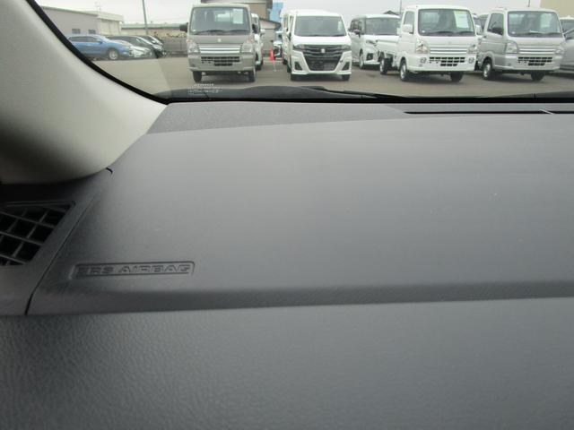 アクア Ｓスタイルブラック　２ＷＤ　ナビ　バックカメラ　ＥＴＣ　Ｂｌｕｅｔｏｏｔｈ　オートライト　衝突被害軽減システム　横滑り防止機能　オートエアコン　プッシュスタート　スマートキー　ＩＳＯＦＩＸ　盗難防止システム（58枚目）