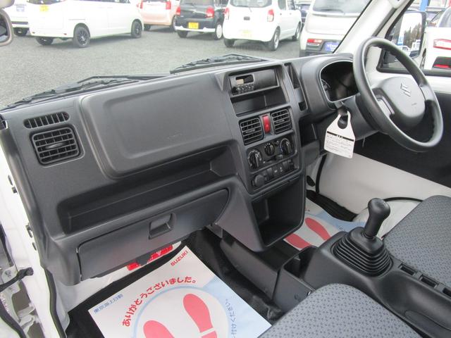 キャリイトラック ＫＣエアコンパワステ　４ＷＤ　マニュアル車　横滑り防止機能　衝突被害軽減システム　ＦＭ／ＡＭラジオ　マニュアルエアコン　スペアキー　保証付販売車（28枚目）