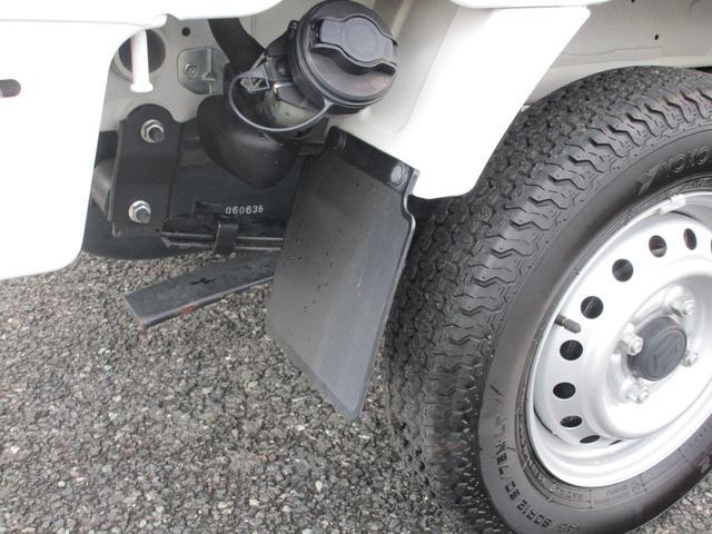 キャリイトラック ＫＣエアコンパワステ　４ＷＤ　マニュアル車　横滑り防止機能　衝突被害軽減システム　ＦＭ／ＡＭラジオ　マニュアルエアコン　スペアキー　保証付販売車（38枚目）