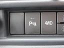 ＫＣエアコン・パワステ　４ＷＤ　マニュアル車　横滑り防止機能　ＦＭ／ＡＭラジオ　衝突被害軽減システム　パワーウインドウ　キーレスエントリー　スペアキー　保証付販売車（11枚目）