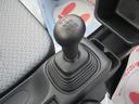 こちらのお車はマニュアル車です