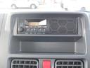 ＫＣエアコンパワステ　４ＷＤ　マニュアル車　横滑り防止機能　衝突被害軽減システム　ＦＭ／ＡＭラジオ　マニュアルエアコン　スペアキー　保証付販売車（9枚目）