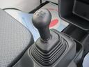 ＫＣエアコンパワステ　４ＷＤ　マニュアル車　横滑り防止機能　衝突被害軽減システム　ＦＭ／ＡＭラジオ　マニュアルエアコン　スペアキー　保証付販売車（11枚目）