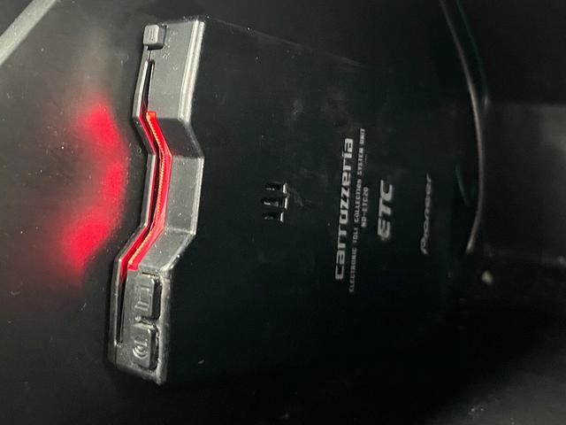 ワゴンＲ ハイブリッドＦＺ　レーンアシスト　衝突被害軽減システム　ＬＥＤヘッドランプ　スマートキー　アイドリングストップ　シートヒーター　パイオニアナビ　フルセグＴＶ　バックカメラ　Ｂｌｕｅｔｏｏｔｈ　ＥＴＣ　ドラレコ（17枚目）