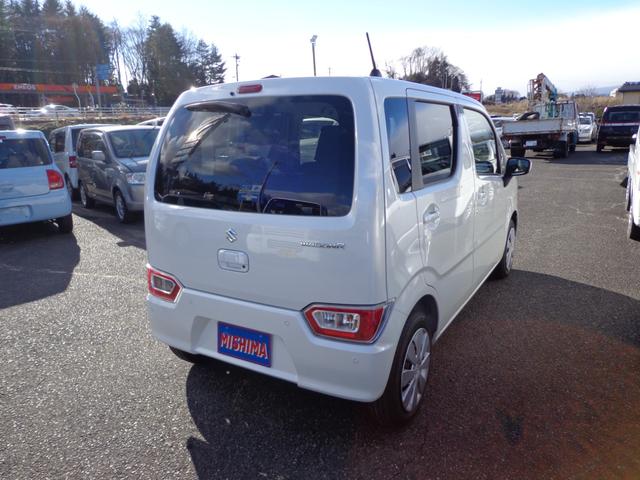 ワゴンＲ ＦＸ　４ＷＤ　５ＭＴ　届出済未使用車　ＣＤプレーヤー　スズキセーフティサポート　スマートキー　ハイビームアシスト　リヤコーナーセンサー（2枚目）