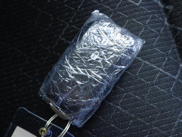 ワゴンＲ ＦＸ　４ＷＤ　５ＭＴ　届出済未使用車　ＣＤプレーヤー　スズキセーフティサポート　スマートキー　ハイビームアシスト　リヤコーナーセンサー（9枚目）