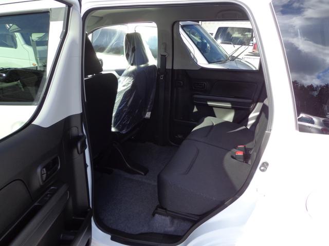 ワゴンＲ ＦＸ　４ＷＤ　５ＭＴ　届出済未使用車　ＣＤプレーヤー　スズキセーフティサポート　スマートキー　ハイビームアシスト　リヤコーナーセンサー（17枚目）