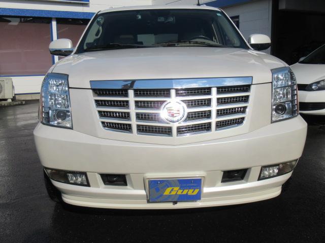 キャデラックエスカレード ESV 22インチ純正アルミホイール・サンルーフ・4WD・3列シート・純正ベージュレザーシート・社外ナビ・ドラレコ・マルチビューカメラ・BOSEサウンド・オートクルーズ・CROSSマフラー・ETC(8枚目)