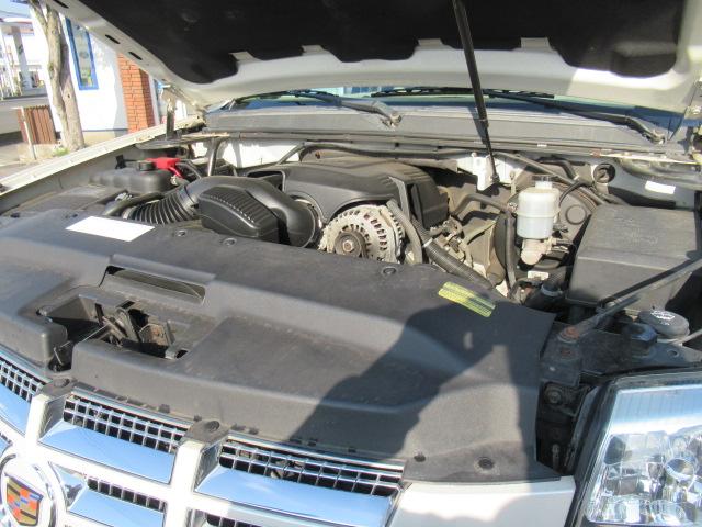 キャデラックエスカレード ESV 22インチ純正アルミホイール・サンルーフ・4WD・3列シート・純正ベージュレザーシート・社外ナビ・ドラレコ・マルチビューカメラ・BOSEサウンド・オートクルーズ・CROSSマフラー・ETC(35枚目)