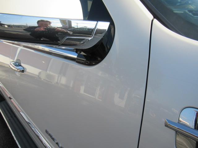 キャデラックエスカレード ESV 22インチ純正アルミホイール・サンルーフ・4WD・3列シート・純正ベージュレザーシート・社外ナビ・ドラレコ・マルチビューカメラ・BOSEサウンド・オートクルーズ・CROSSマフラー・ETC(37枚目)