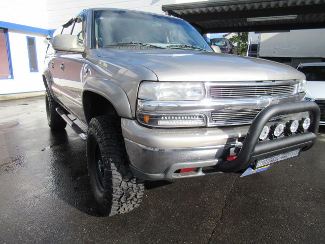 シボレーサバーバン ＬＴ　新車並行車・１ナンバー登録車・フロントバンパーガード・ＬＥＤバー・サイドステップ・サンルーフ・レザーシート・社外１６インチアルミホイール・社外ナビ・リアモニター・バックカメラ・ＥＴＣ（6枚目）