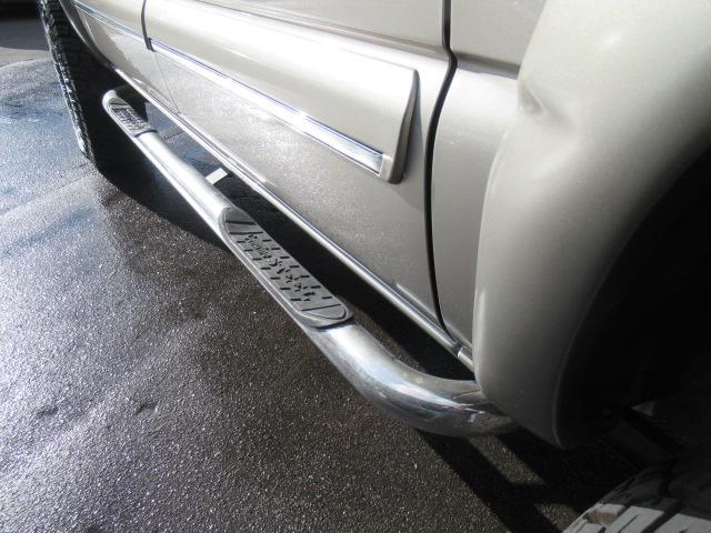 シボレーサバーバン ＬＴ　新車並行車・１ナンバー登録車・フロントバンパーガード・ＬＥＤバー・サイドステップ・サンルーフ・レザーシート・社外１６インチアルミホイール・社外ナビ・リアモニター・バックカメラ・ＥＴＣ（22枚目）