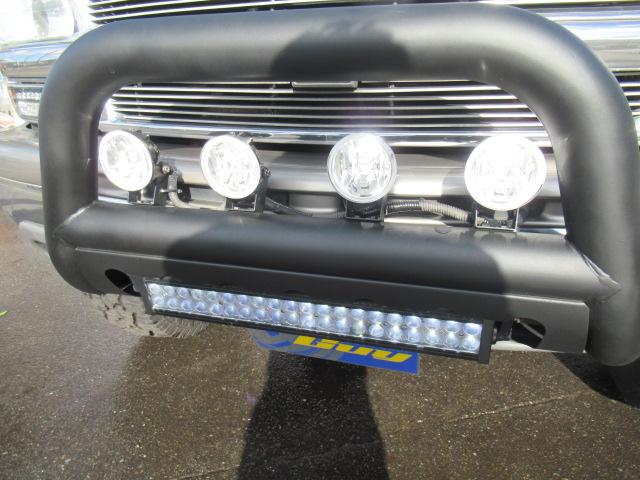 シボレーサバーバン ＬＴ　新車並行車・１ナンバー登録車・フロントバンパーガード・ＬＥＤバー・サイドステップ・サンルーフ・レザーシート・社外１６インチアルミホイール・社外ナビ・リアモニター・バックカメラ・ＥＴＣ（28枚目）