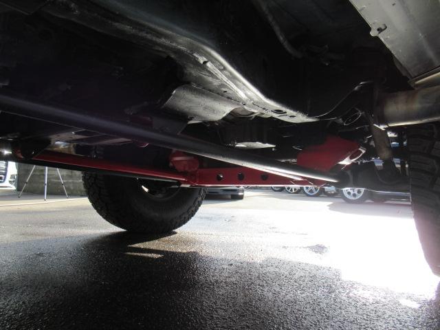 シボレーサバーバン ＬＴ　新車並行車・１ナンバー登録車・フロントバンパーガード・ＬＥＤバー・サイドステップ・サンルーフ・レザーシート・社外１６インチアルミホイール・社外ナビ・リアモニター・バックカメラ・ＥＴＣ（32枚目）