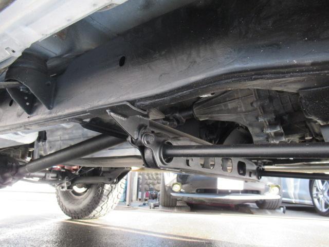 シボレーサバーバン ＬＴ　新車並行車・１ナンバー登録車・フロントバンパーガード・ＬＥＤバー・サイドステップ・サンルーフ・レザーシート・社外１６インチアルミホイール・社外ナビ・リアモニター・バックカメラ・ＥＴＣ（33枚目）