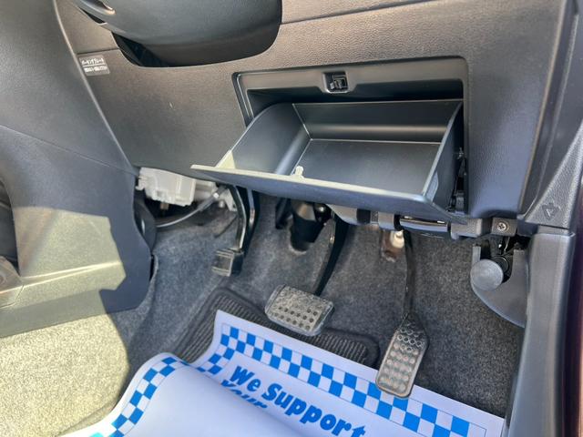 ミラココア ココアX 禁煙車 キーレスキー セキュリティー ダブルエアバック ベンチシート エアコン 安全ボディ インテリキー パワーウインド パワステ ABS付 運転席エアバック CD再生可 ラジオ 電格ミラー(20枚目)