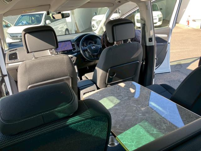 シャラン TSI コンフォートライン 室内ソフトキャンピング仕様(着脱式テーブル・シート背面テーブル加工・24V電源あり)両側電動スライドドア Bカメラ ルーフレール ナビTV ワンオーナー ETC 前後ドラレコ 禁煙車!!(16枚目)