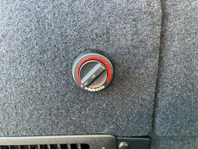 シャラン TSI コンフォートライン 室内ソフトキャンピング仕様(着脱式テーブル・シート背面テーブル加工・24V電源あり)両側電動スライドドア Bカメラ ルーフレール ナビTV ワンオーナー ETC 前後ドラレコ 禁煙車!!(27枚目)