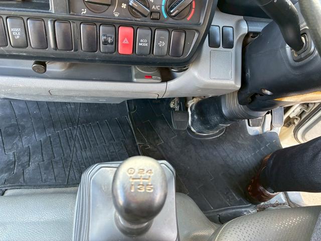 デュトロ トラック最積2000k!(28枚目)