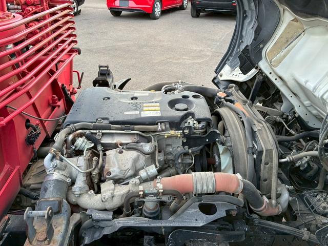 エルフトラック クレーン3段平ボディ!載積2000K!(24枚目)