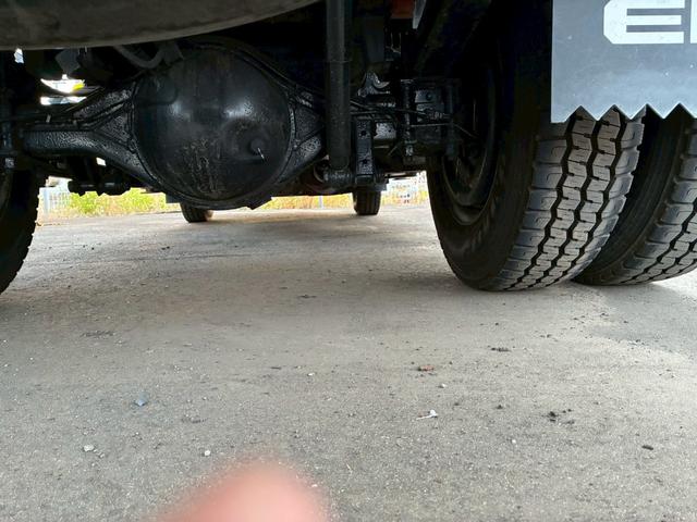 エルフトラック クレーン3段平ボディ!載積2000K!(35枚目)