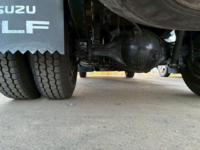 エルフトラック クレーン3段平ボディ!載積2000K!(36枚目)