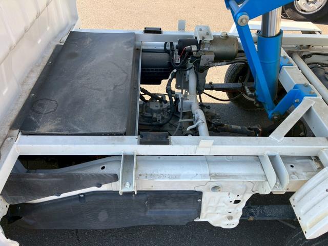 キャリイトラック 頑丈ダンプ　パートタイム４ＷＤ！高低二段切替式（後輪駆動ベース）（11枚目）