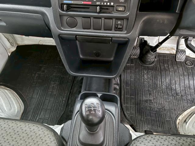 キャリイトラック 頑丈ダンプ　パートタイム４ＷＤ！高低二段切替式（後輪駆動ベース）（26枚目）