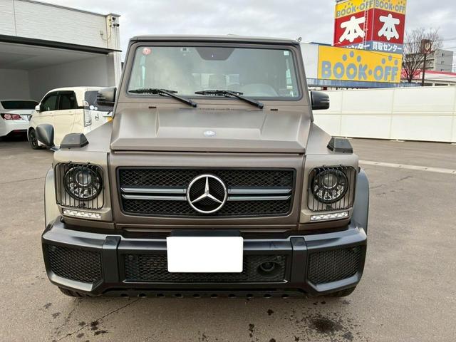 Ｇクラス 　Ｇ６３　ＡＭＧ　３５ｔｈ　国内限定３５台　左ハンドル　サンルーフ　純正ナビ　ＴＶ　２２インチＡＷ　ＥＴＣ　３６０°ドラレコ　バックカメラ　ＧＰＳレーダー（3枚目）