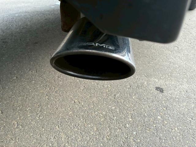 Ｇクラス 　Ｇ６３　ＡＭＧ　３５ｔｈ　国内限定３５台　左ハンドル　サンルーフ　純正ナビ　ＴＶ　２２インチＡＷ　ＥＴＣ　３６０°ドラレコ　バックカメラ　ＧＰＳレーダー（17枚目）